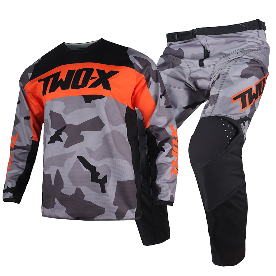 Set Completo di Abbigliamento  - Cycling Gear Kit recensione e prezzo